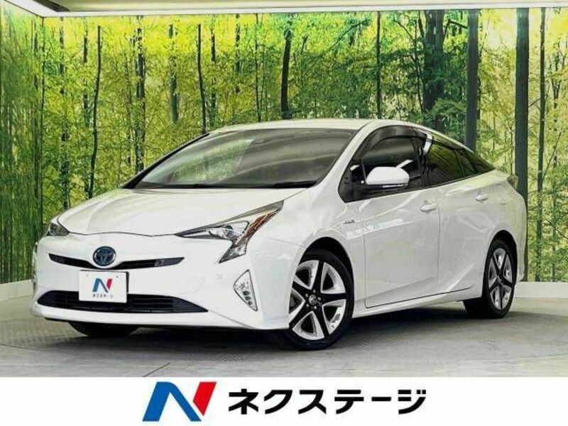 TOYOTA　PRIUS