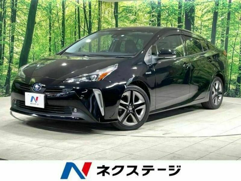 TOYOTA　PRIUS