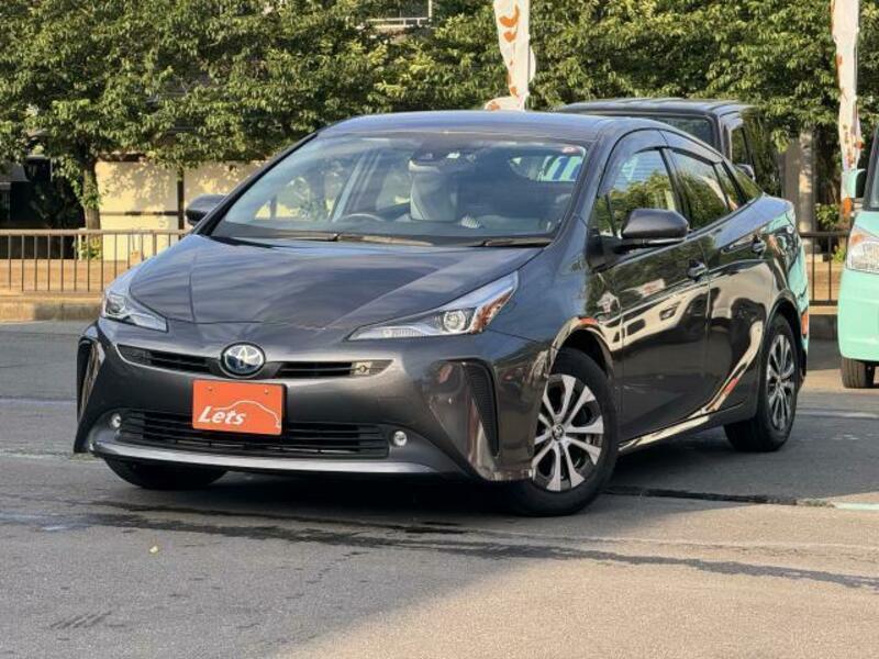 TOYOTA　PRIUS