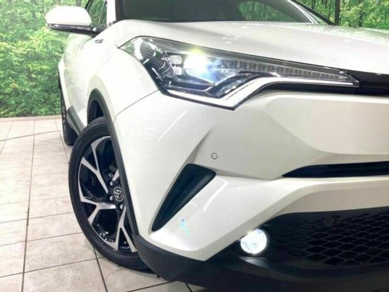 C-HR-11