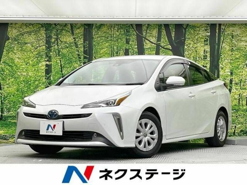 TOYOTA　PRIUS