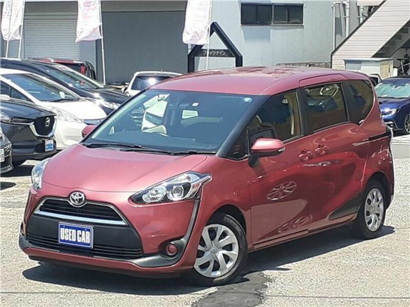 TOYOTA　SIENTA