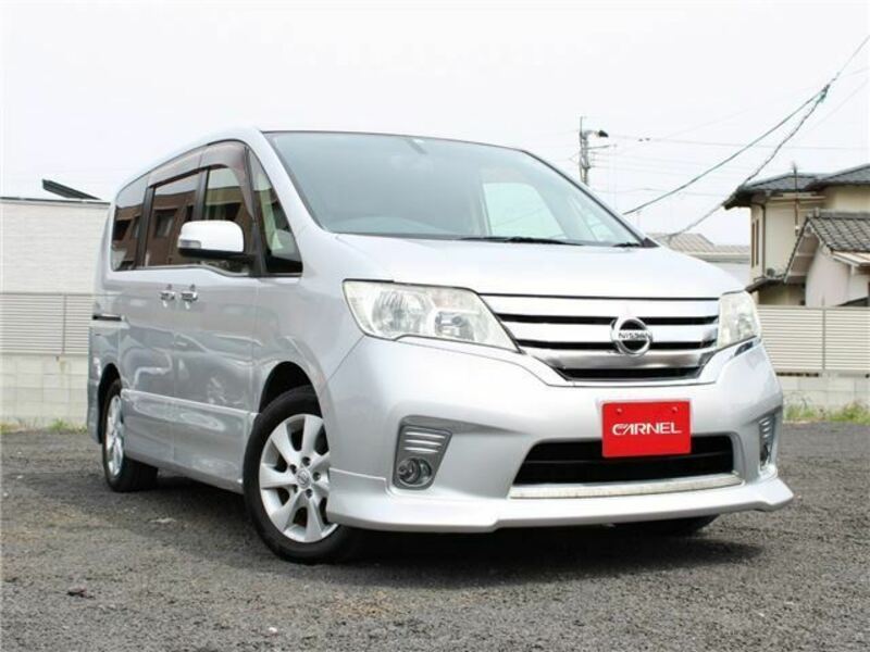 NISSAN　SERENA