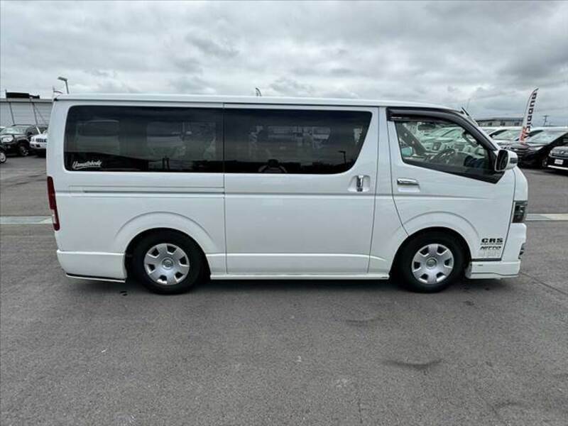 HIACE VAN-10