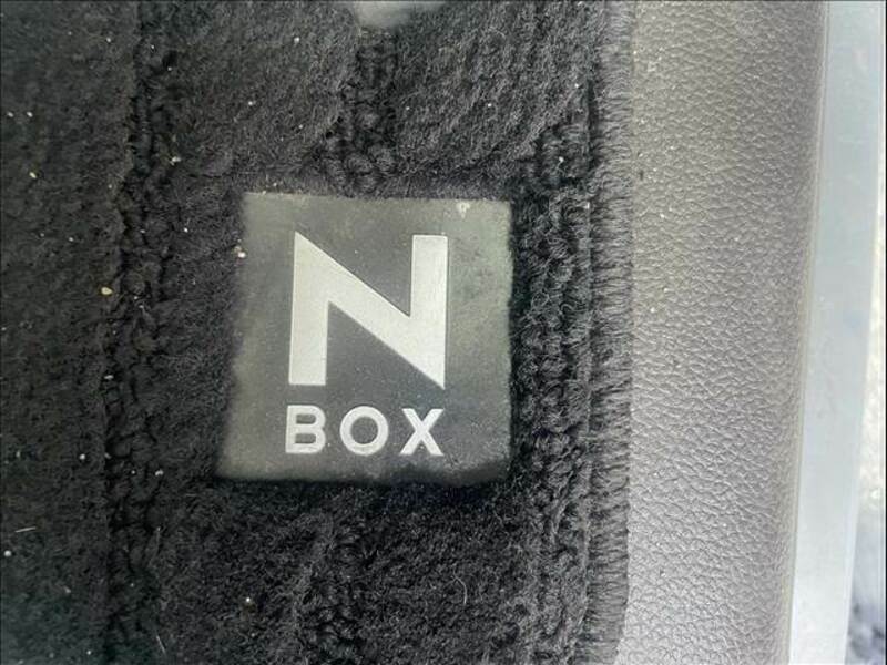 N BOX