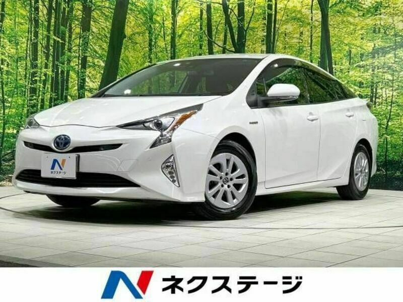 TOYOTA　PRIUS