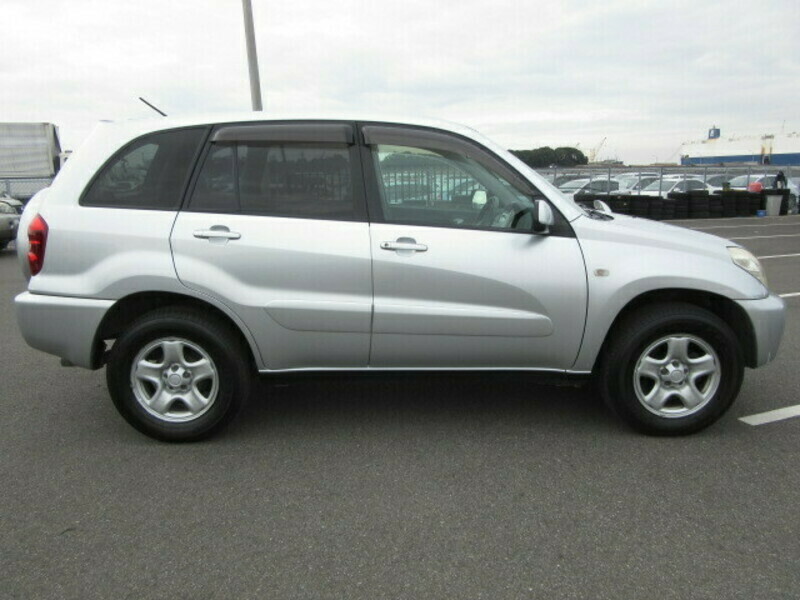 RAV4