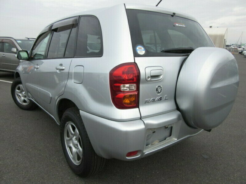 RAV4