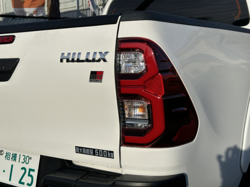 HILUX-15