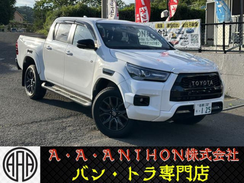 TOYOTA HILUX