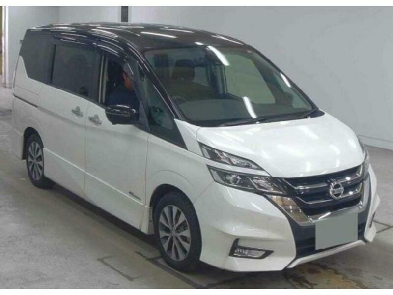 NISSAN　SERENA