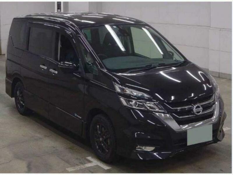 NISSAN　SERENA