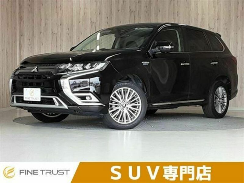 MITSUBISHI　OUTLANDER PHEV