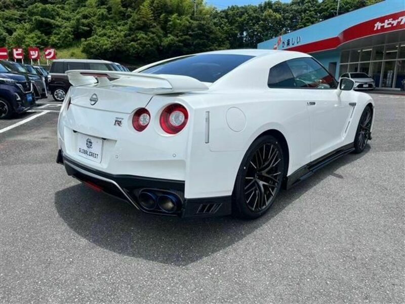 GT-R-10