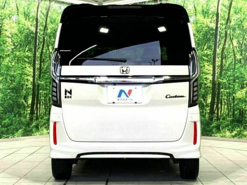 N BOX CUSTOM-15