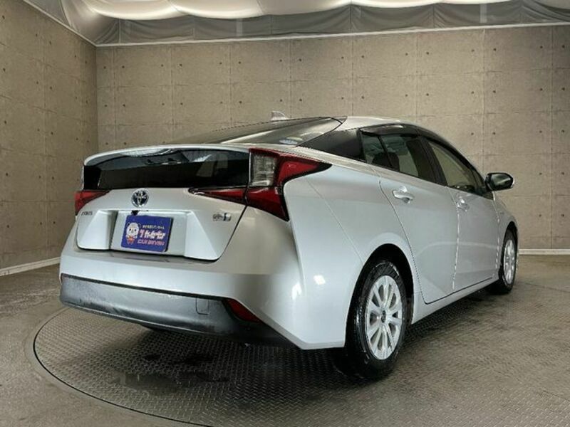 PRIUS-3