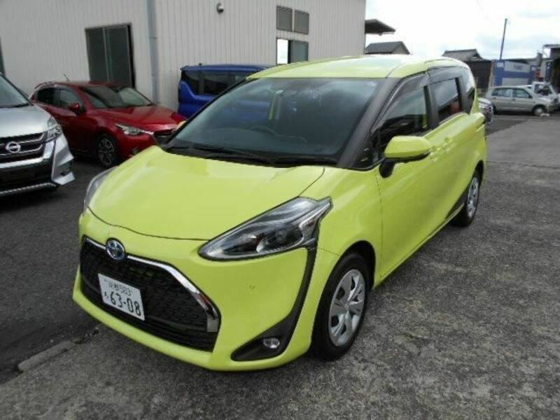 TOYOTA　SIENTA