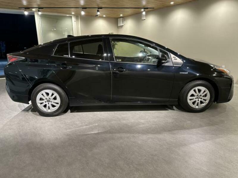 PRIUS-3