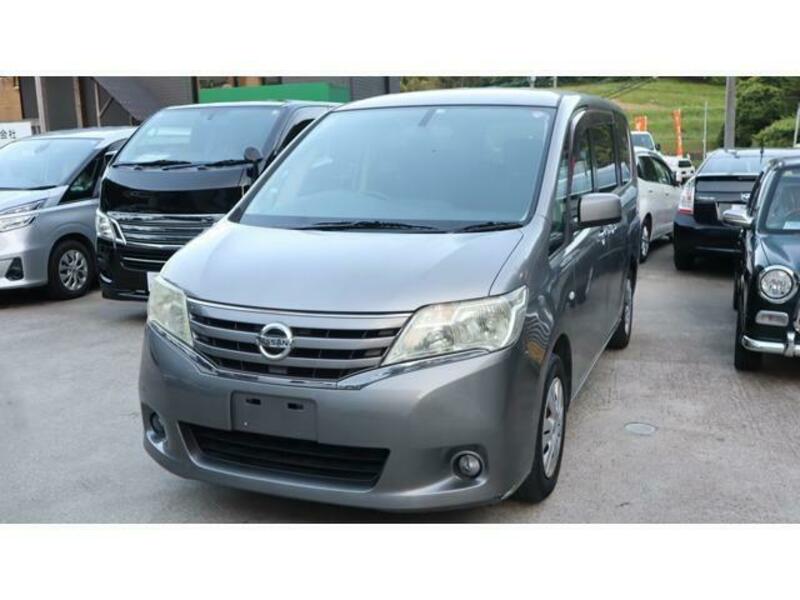 NISSAN　SERENA