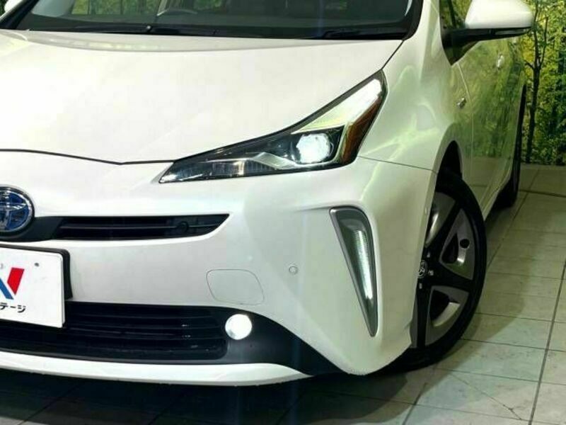 PRIUS-12