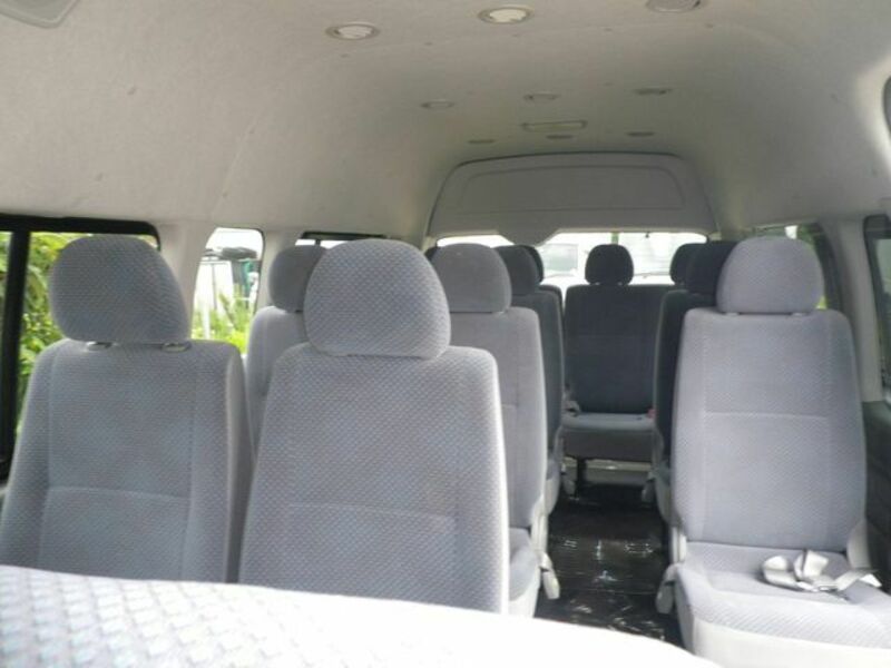 HIACE COMMUTER-9