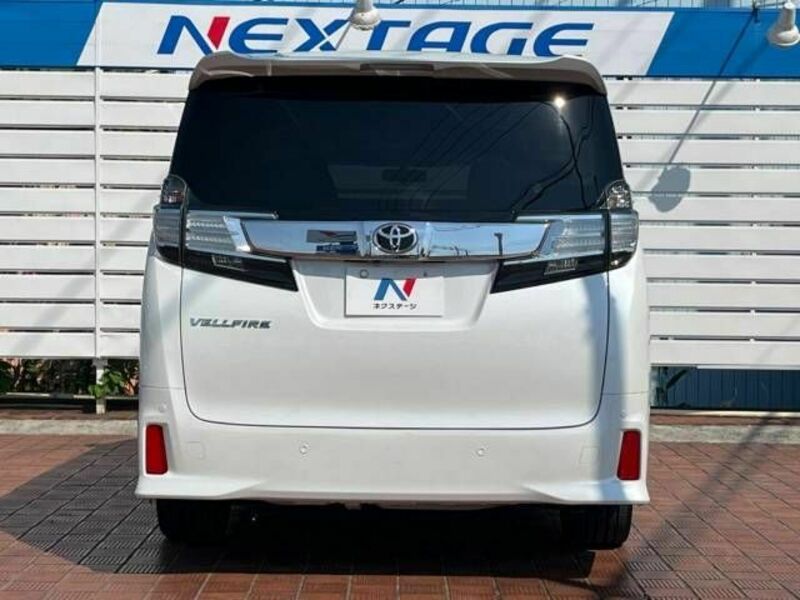 VELLFIRE-15