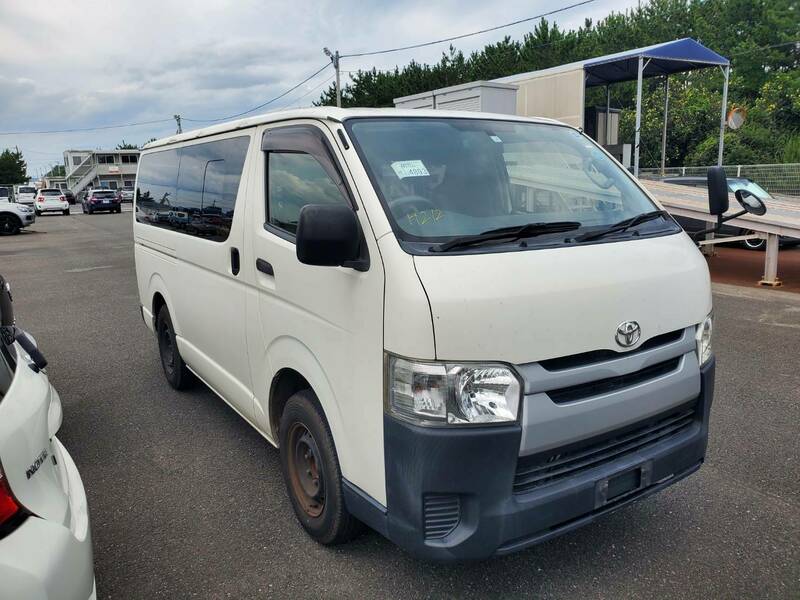 HIACE VAN-1