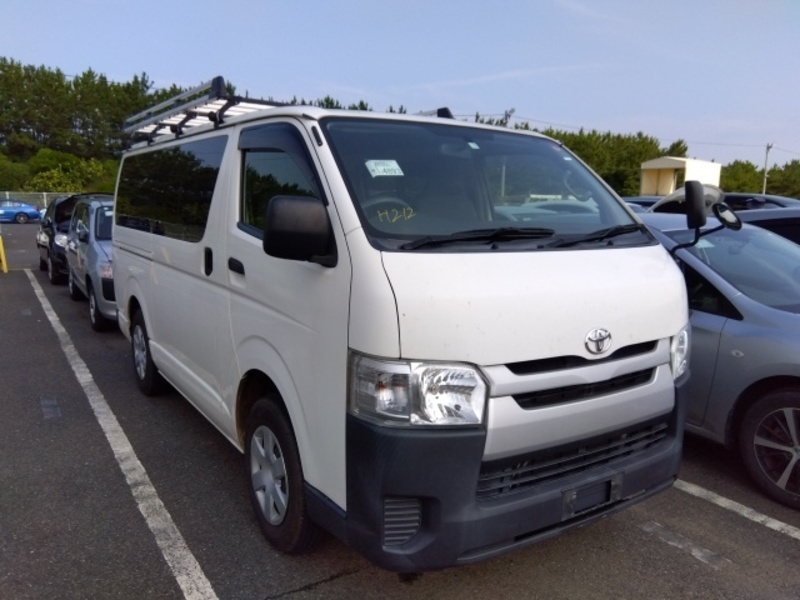 HIACE VAN-3