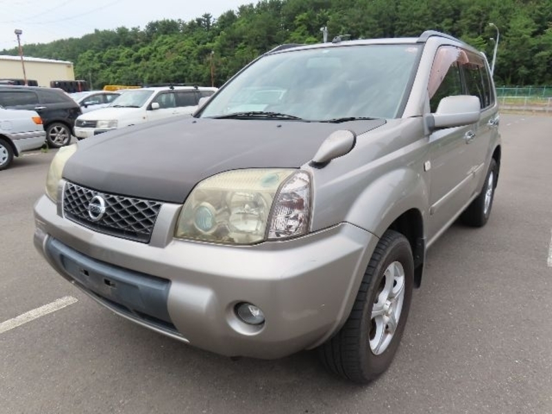 NISSAN　X-TRAIL