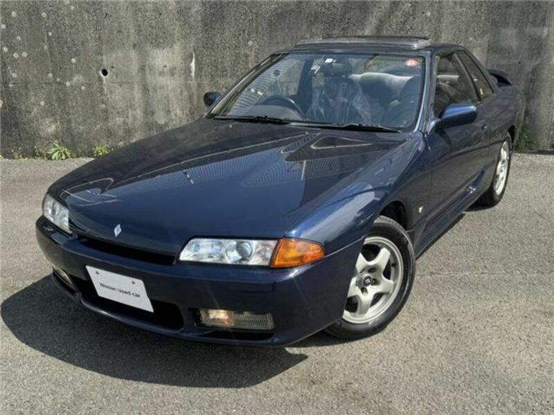 NISSAN　SKYLINE