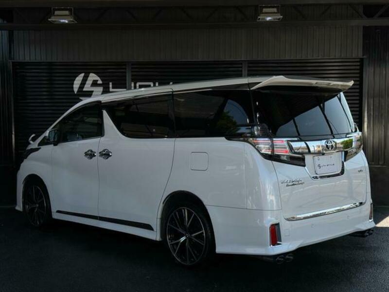 VELLFIRE-19