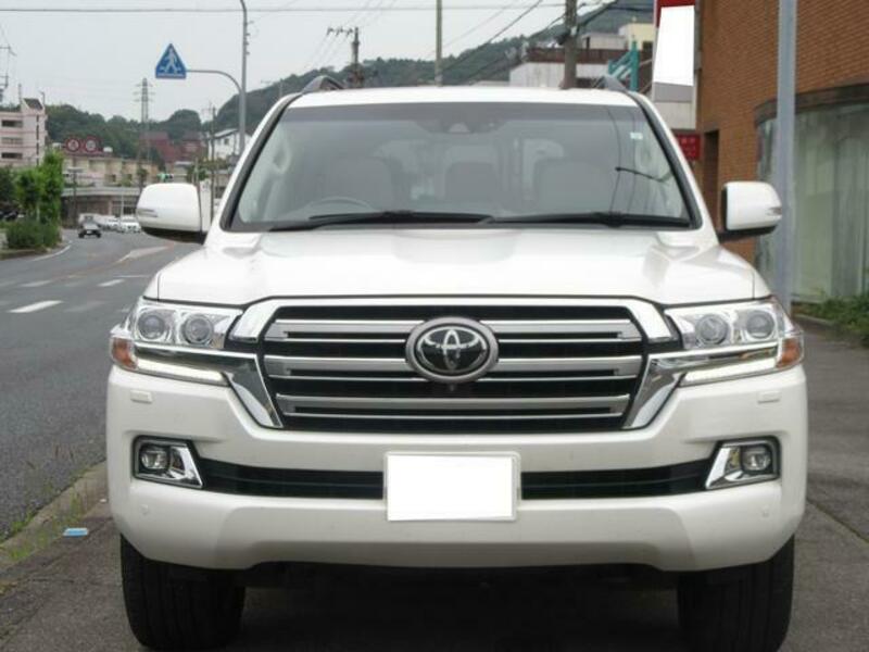 LAND CRUISER-4