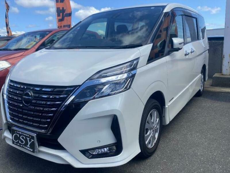 NISSAN　SERENA