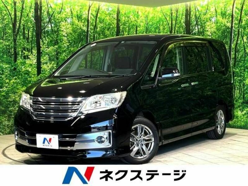 NISSAN　SERENA