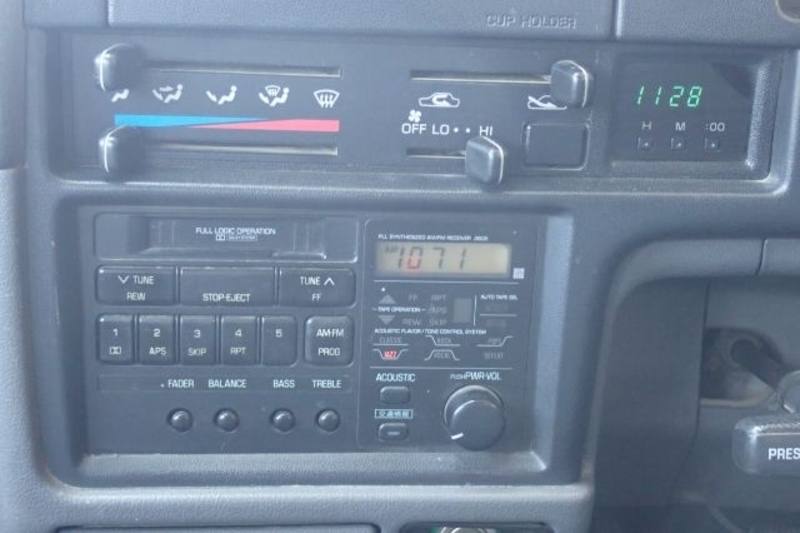 HILUX PICK UP-19