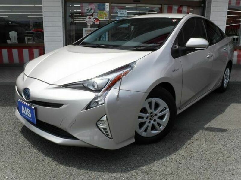 TOYOTA　PRIUS