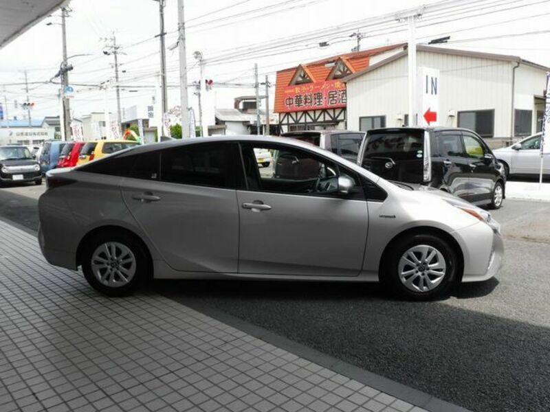 PRIUS-3