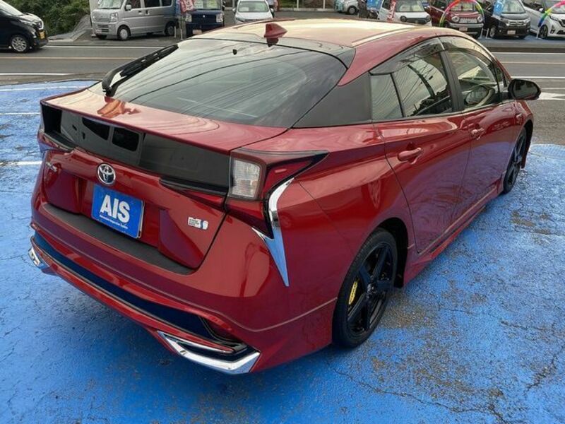 PRIUS-3