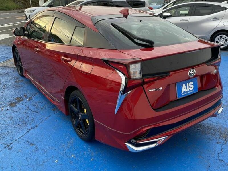 PRIUS-4