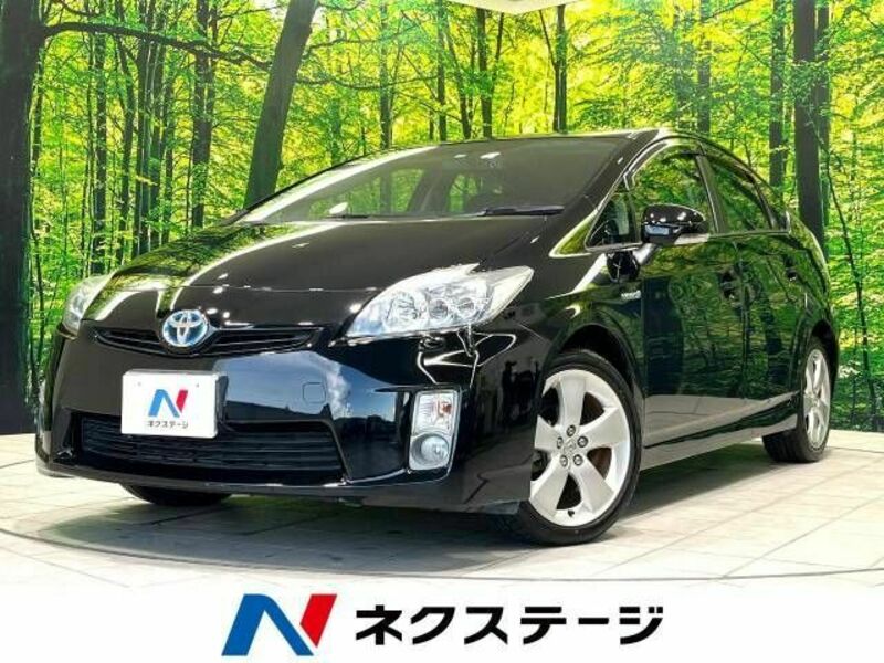 TOYOTA　PRIUS