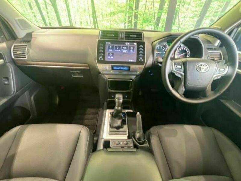 LAND CRUISER PRADO-1