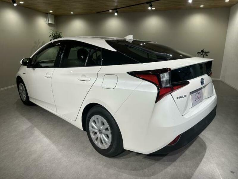 PRIUS-14