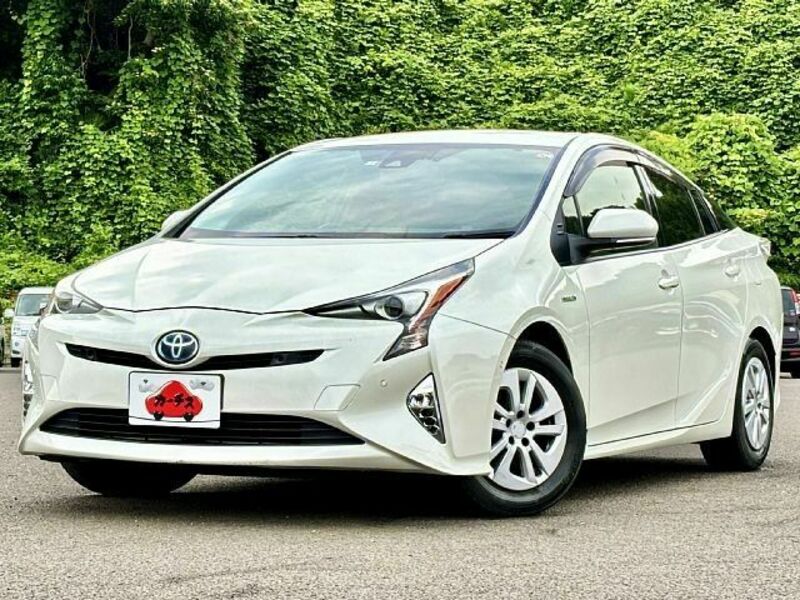 TOYOTA　PRIUS