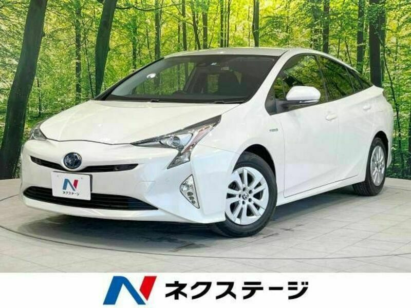 TOYOTA　PRIUS