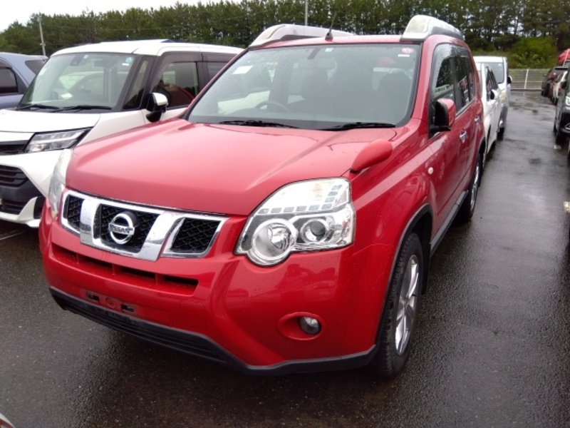 NISSAN　X-TRAIL