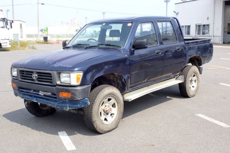 TOYOTA　HILUX PICK UP