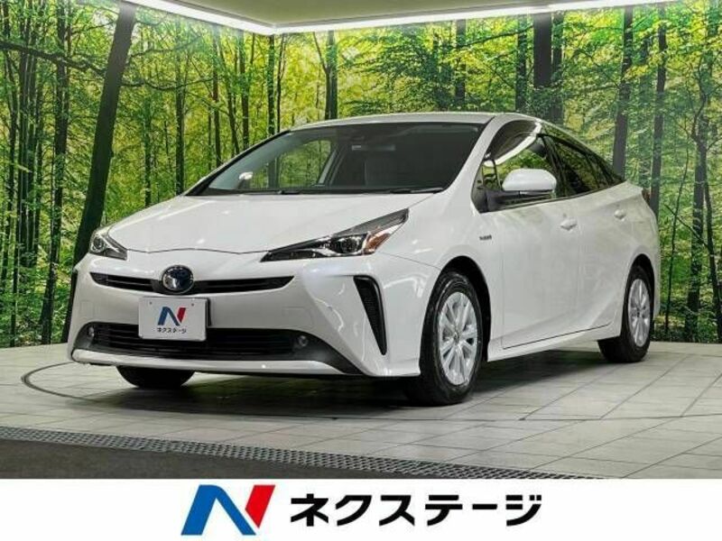 TOYOTA　PRIUS