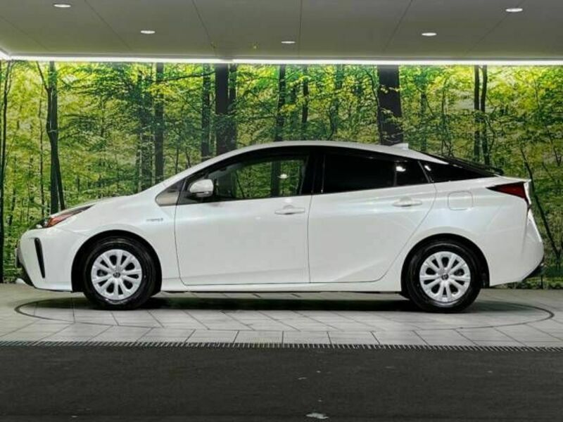 PRIUS-16