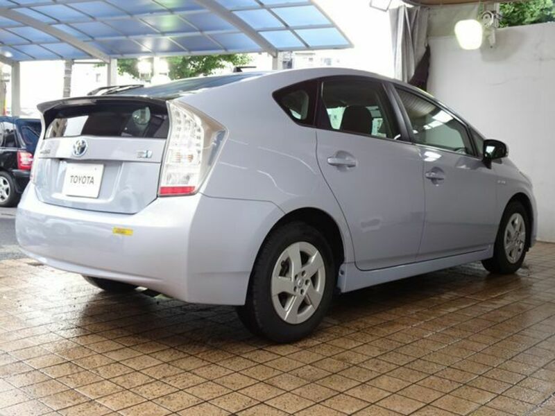 PRIUS-24