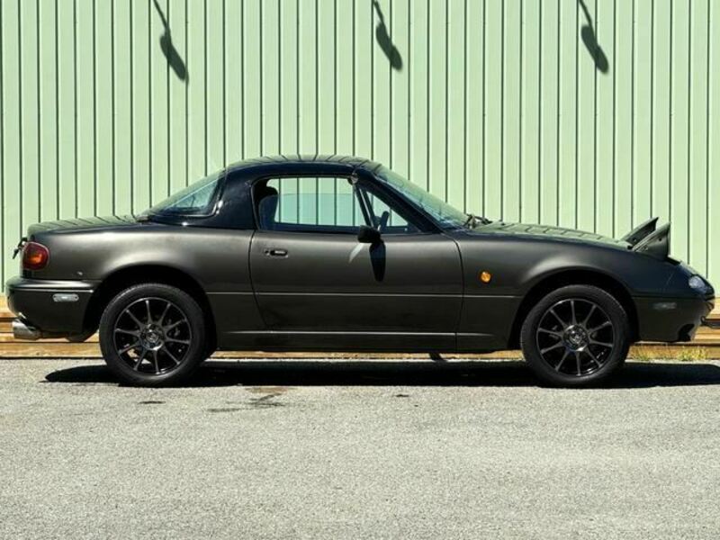 EUNOS ROADSTER-12